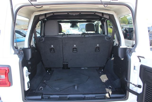 Used 2025 White Jeep Sahara image 26