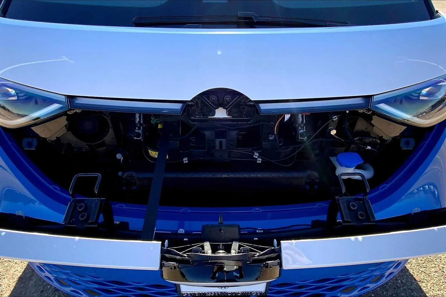 New 2025 Cabana Blue/Candy White Volkswagen 1st Edition image 16