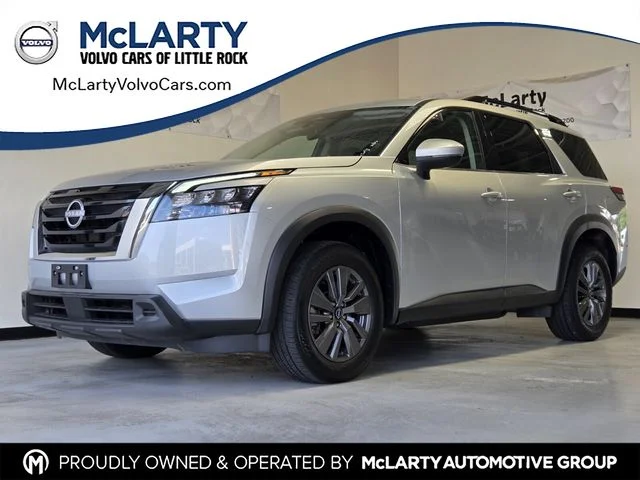 Used 2025 Silver Nissan SV image 1