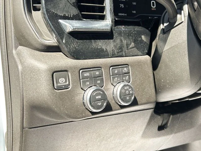 Used 2024 White GMC SLT image 36