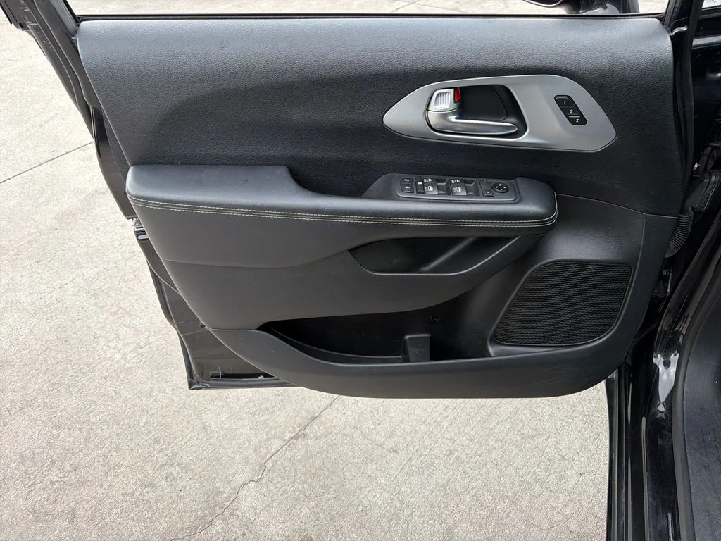 Used 2020 Black Chrysler Touring L Plus image 15