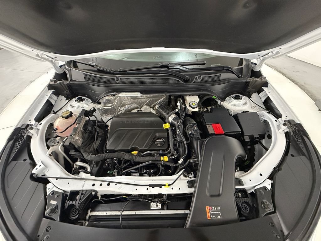 Used 2025 White Chevrolet ACTIV image 21