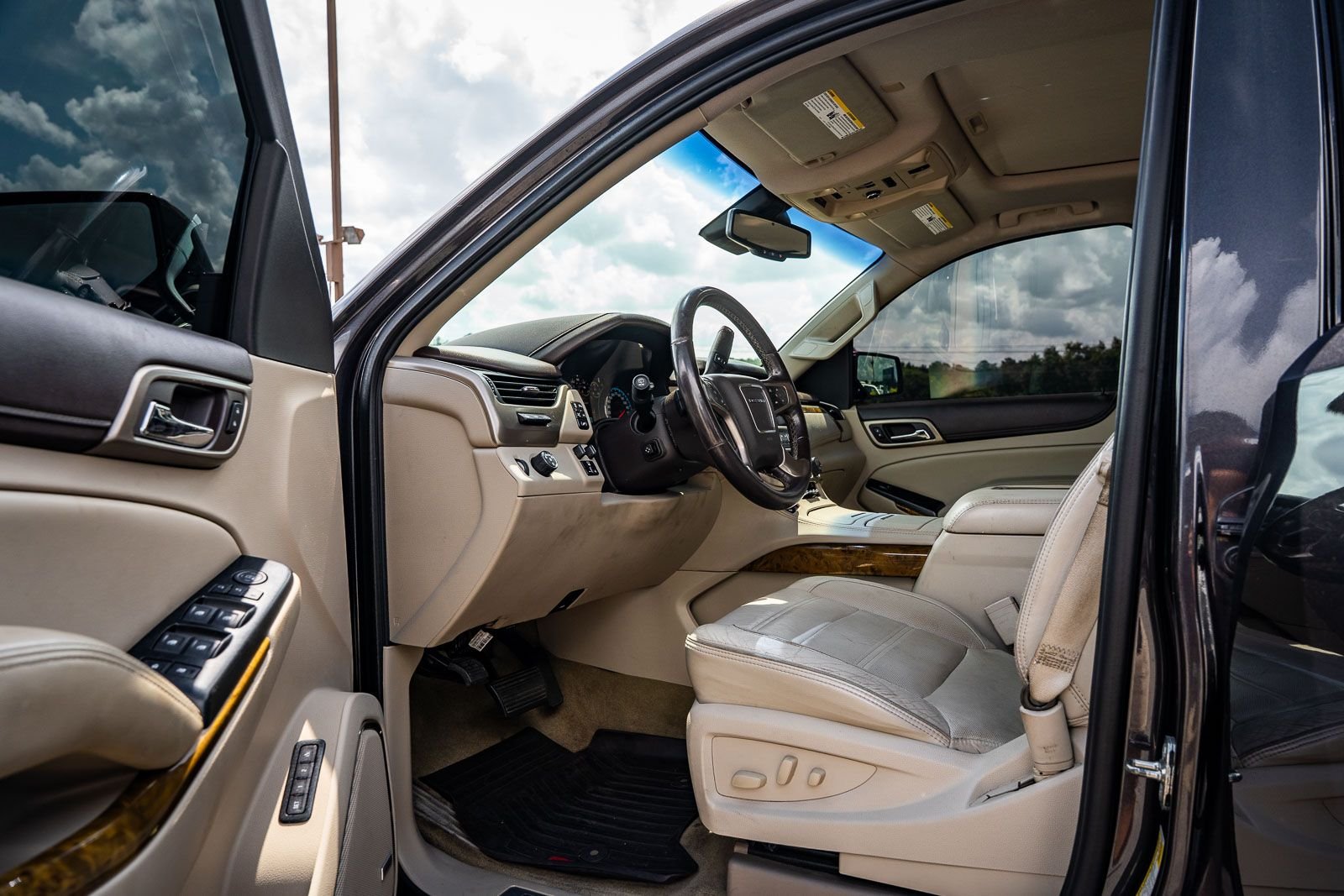 Certified Used 2017 Silver GMC Denali image 18