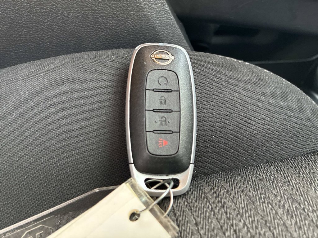 Used 2023 Gray Nissan SV image 9