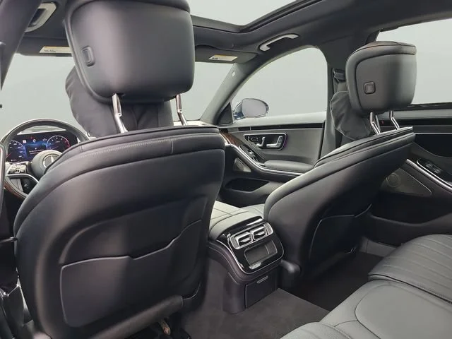 Used 2025 Black Mercedes-Benz S 500 image 13