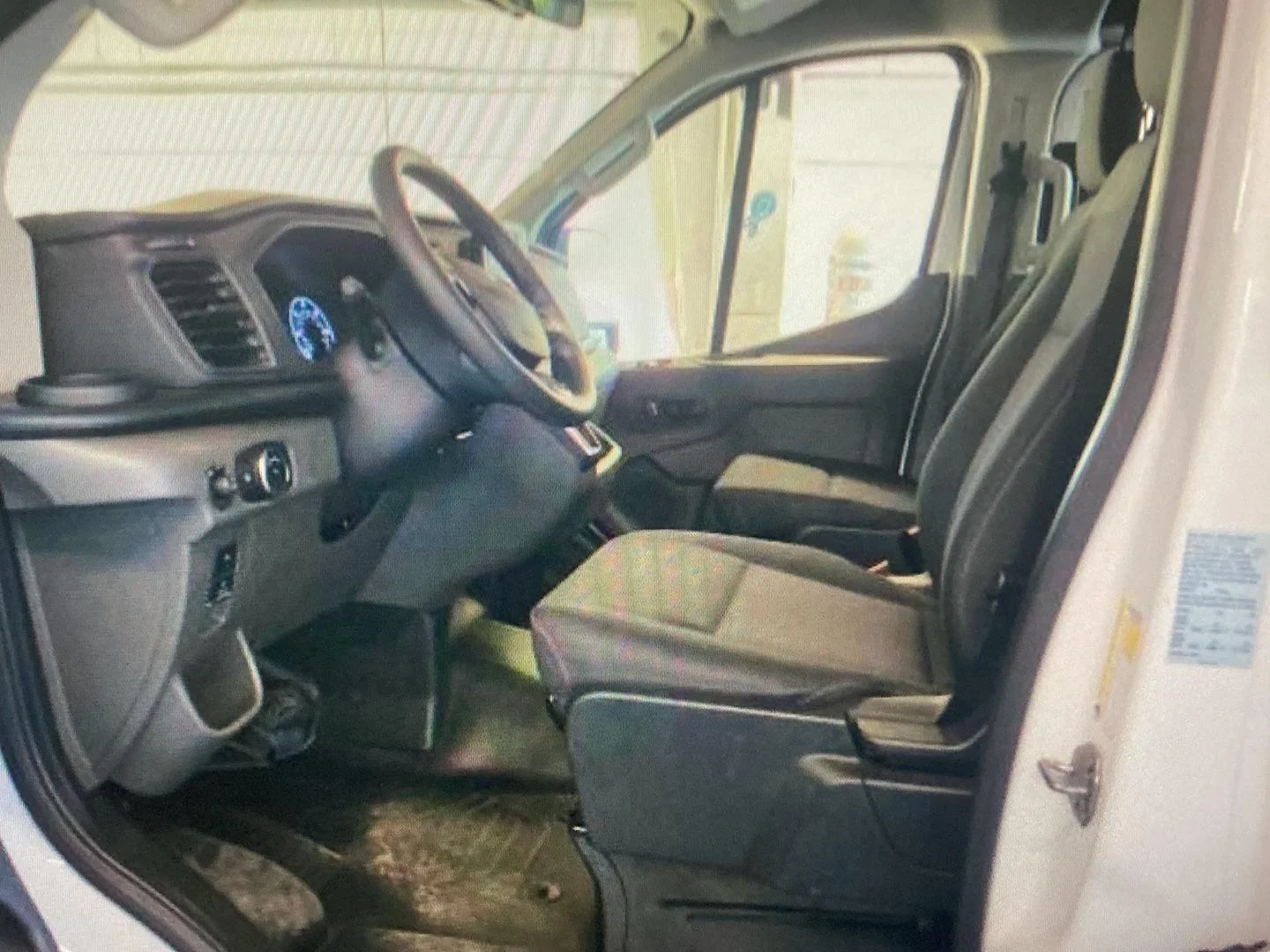 Used 2025 Oxford White Ford 250 image 5