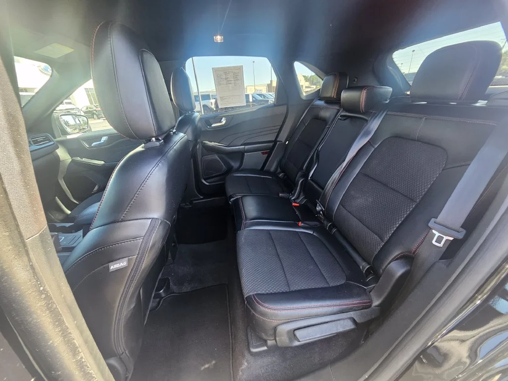 Used 2024 Agate Black Metallic Ford ST-Line image 11