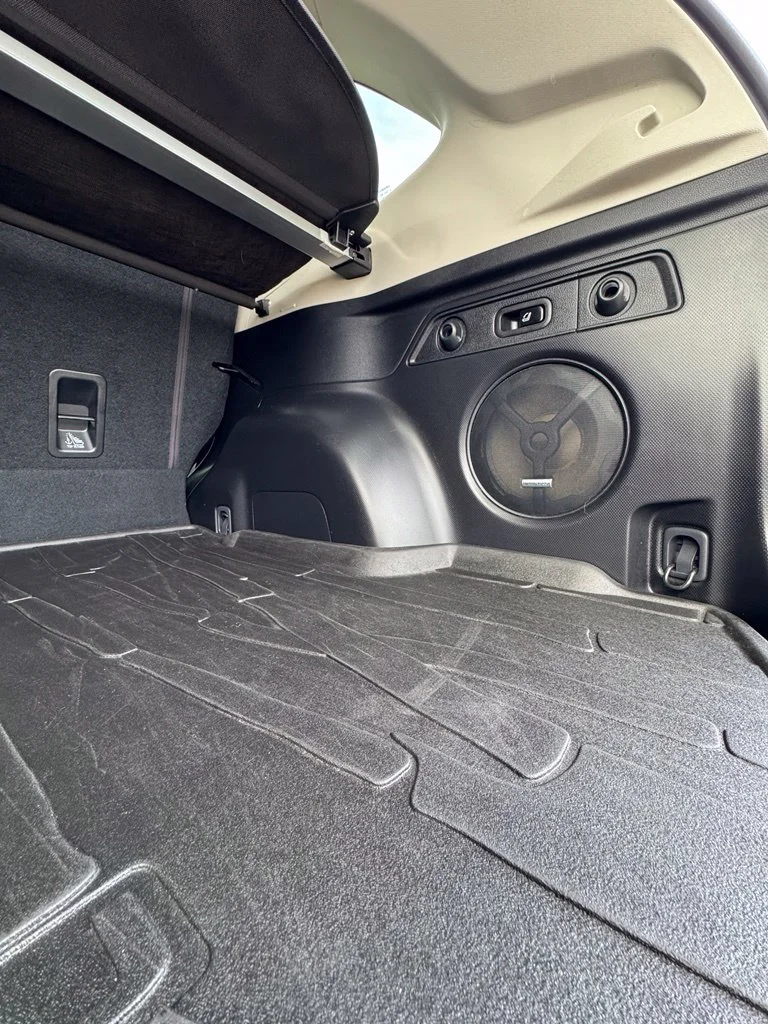 Used 2019 Ice Silver Metallic Subaru Touring image 12