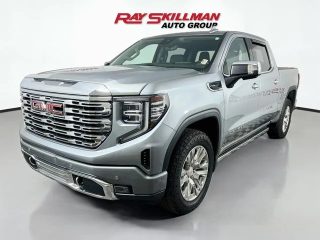 Used 2023 Silver GMC Denali image 3