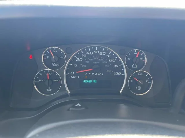 Used 2025 Summit White Chevrolet 1LT image 26