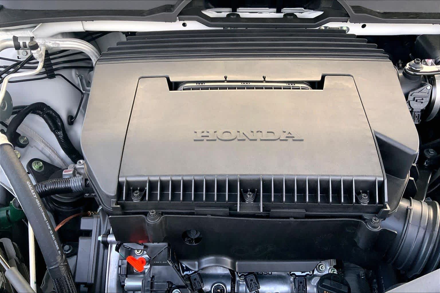 New 2026 Platinum White Pearl Honda AWD TrailSport image 17