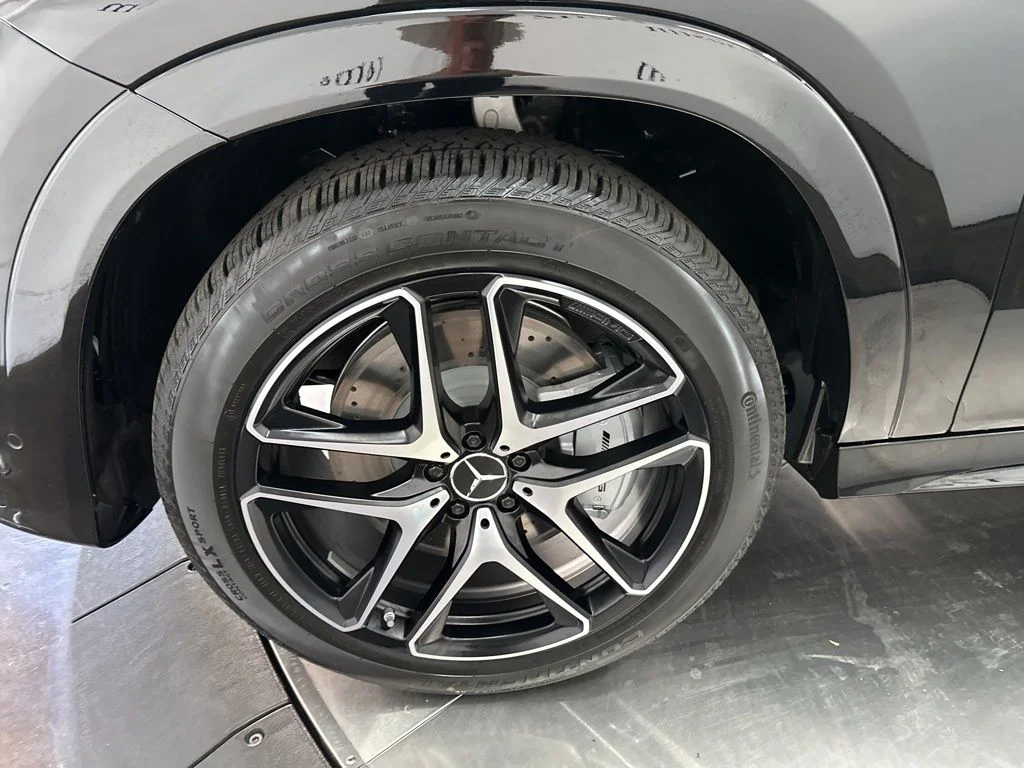 Used 2026 Black Mercedes-Benz GLE 53 AMG® image 32