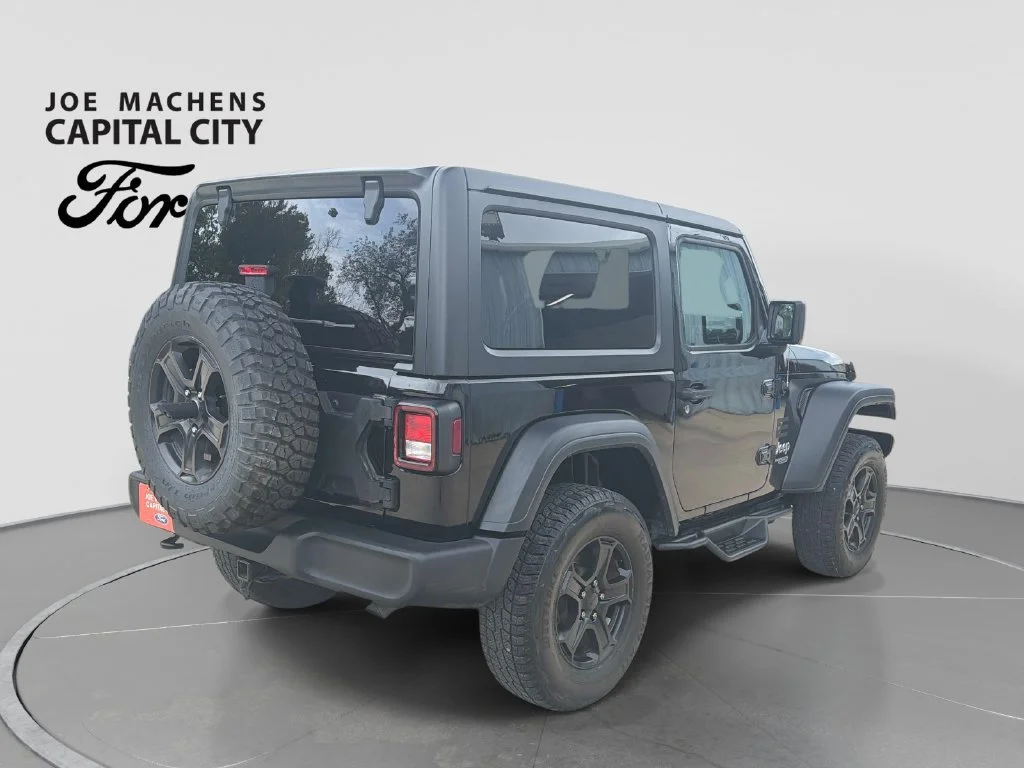 Used 2018 Black Jeep Sport S image 5