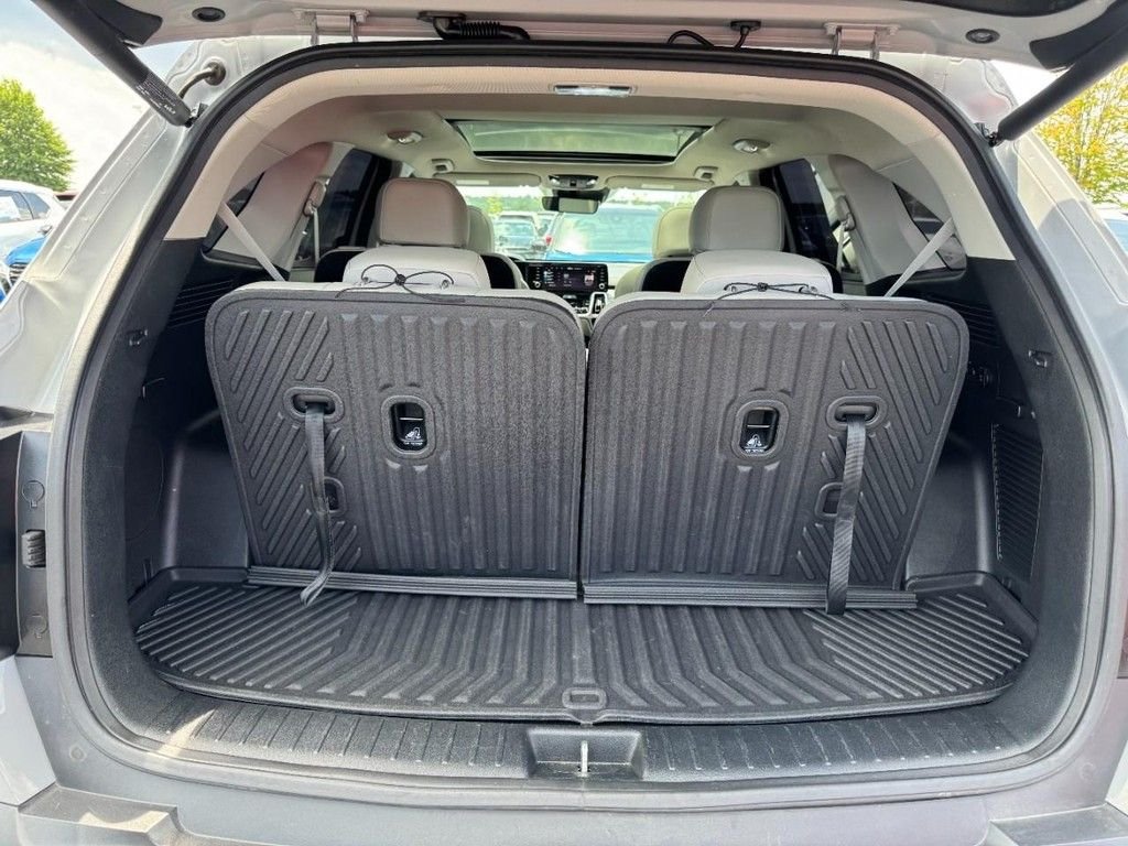 Used 2023 Gray Kia X-Line EX image 6