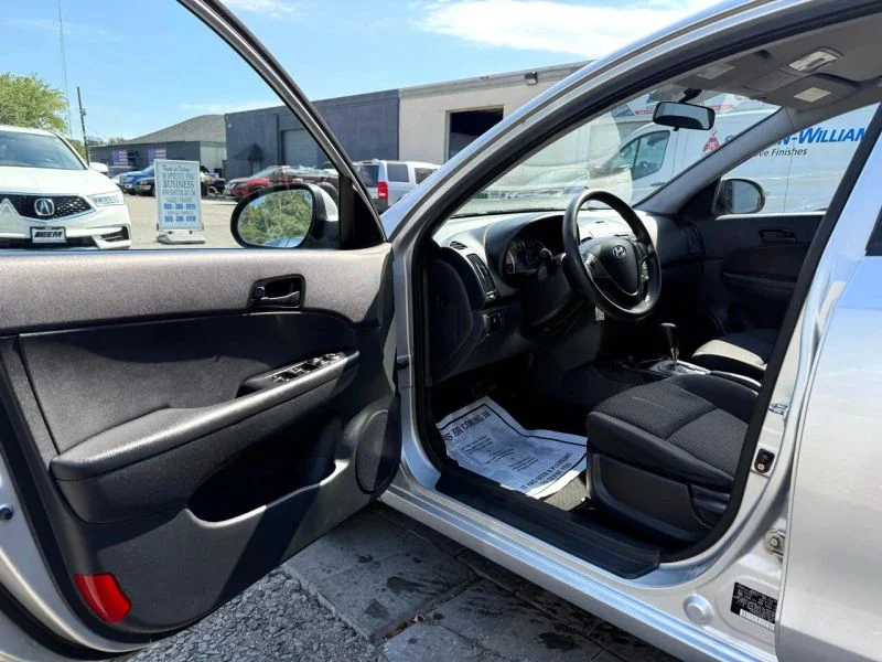2011 Hyundai Elantra Touring GLS - Photo 33