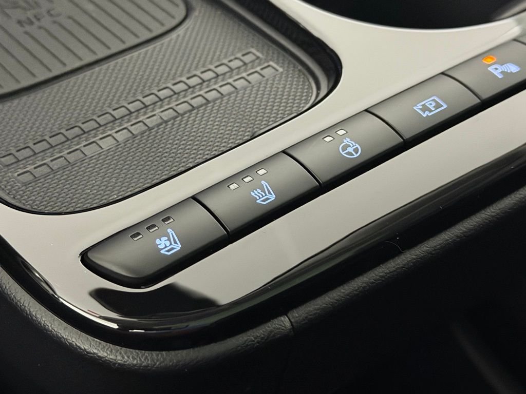 Used 2026 Gold Hyundai Limited image 21