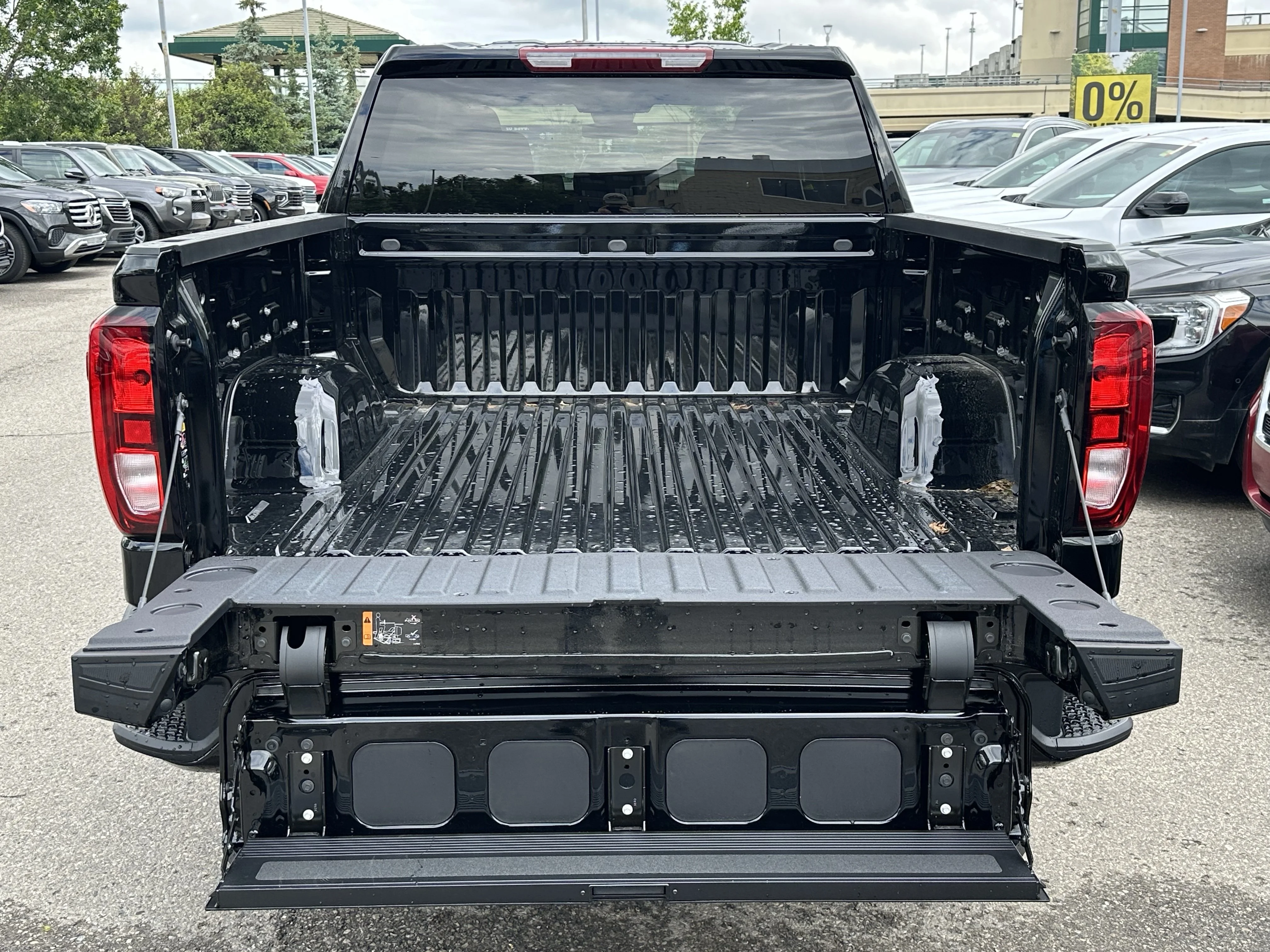 New 2026 Onyx Black GMC Elevation image 9