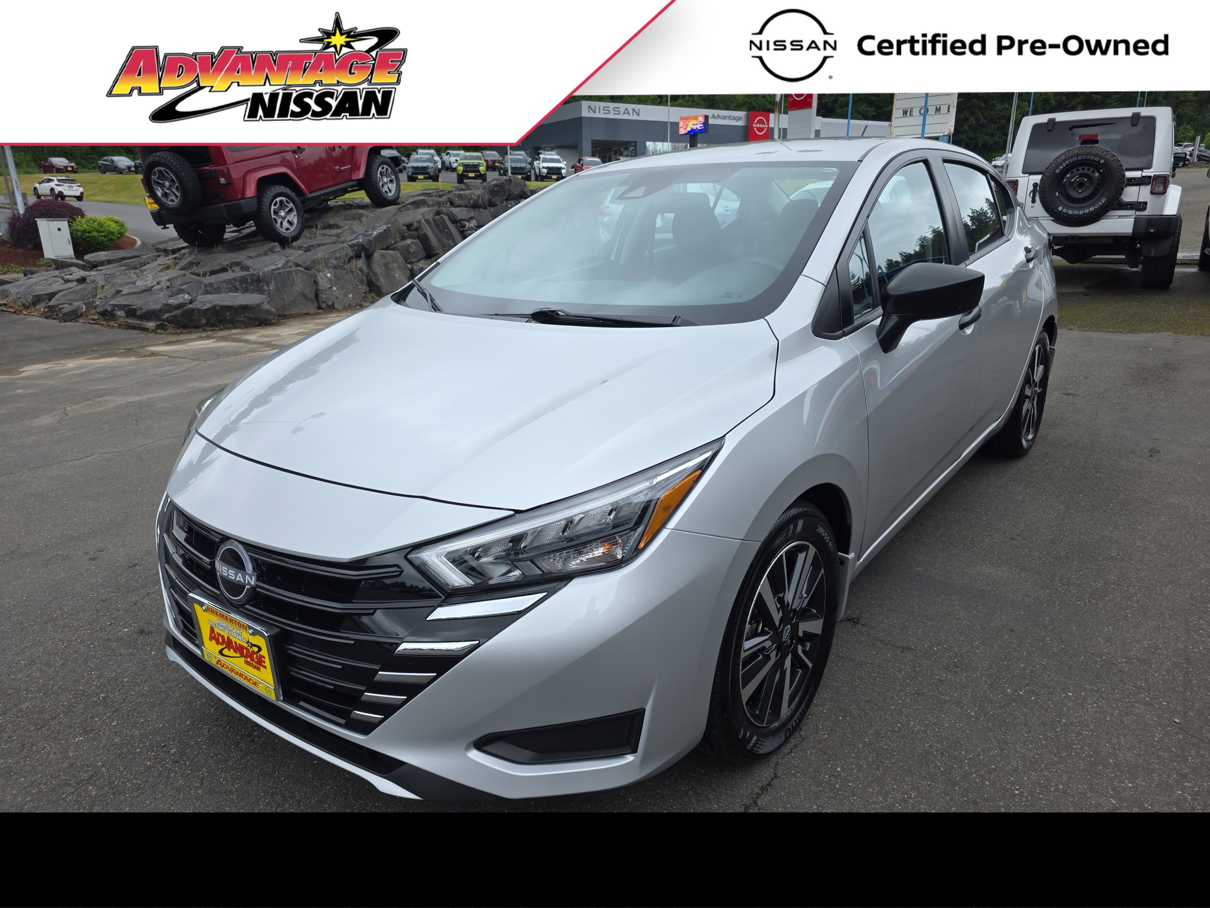 2025 Nissan Versa 1.6 S CVT's photo