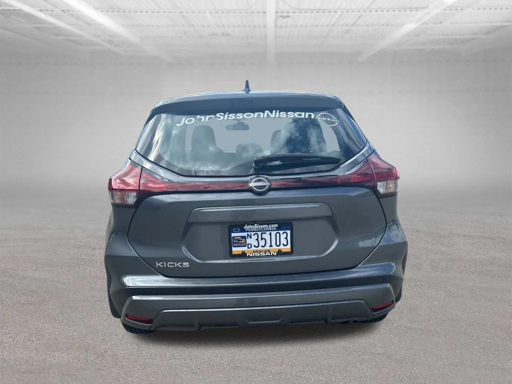 Used 2025 Gray Nissan S image 4