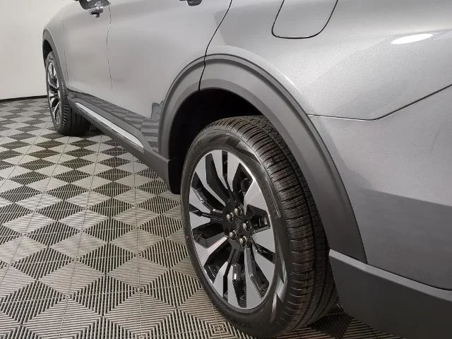 New 2026 Carbonized Gray Metallic Ford Platinum™ image 5