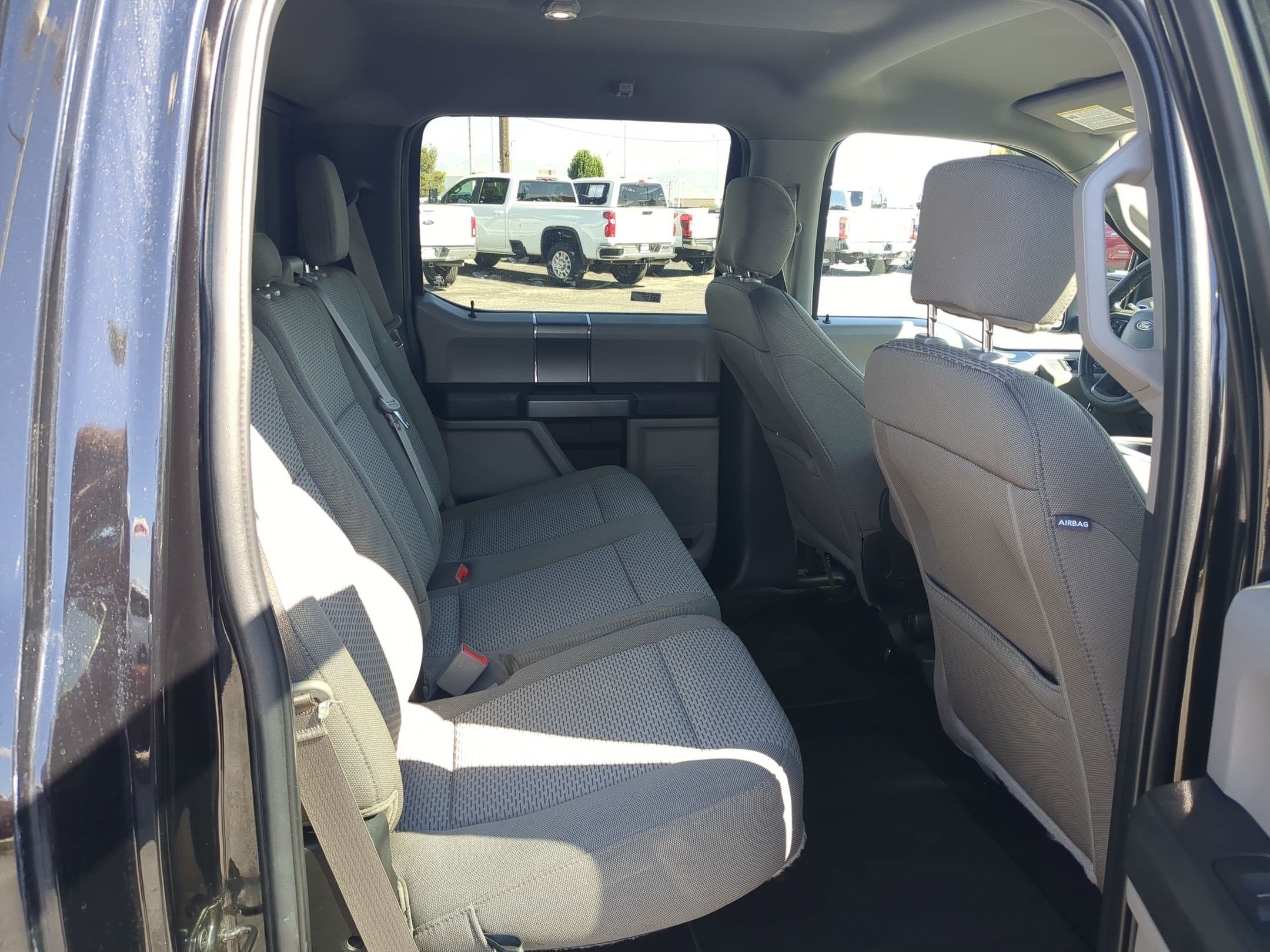 Used 2019 Agate Black Metallic Ford XLT image 28