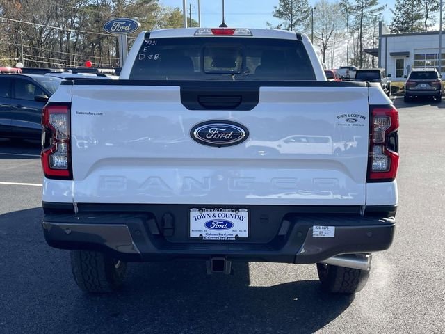 New 2025 Oxford White Ford XLT image 11