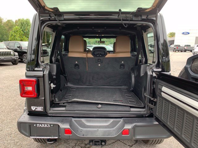 Used 2022 Black Jeep Unlimited Sahara image 26