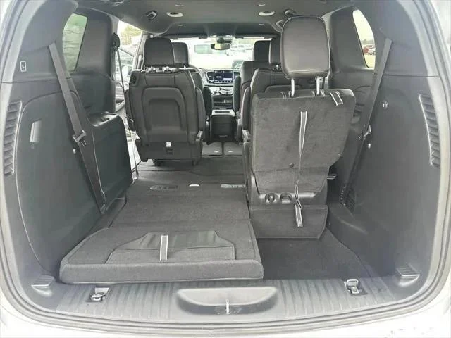 2026 Chrysler Pacifica Select - Photo 25