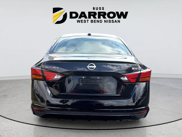 Used 2024 Black Nissan 2.5 SV image 4