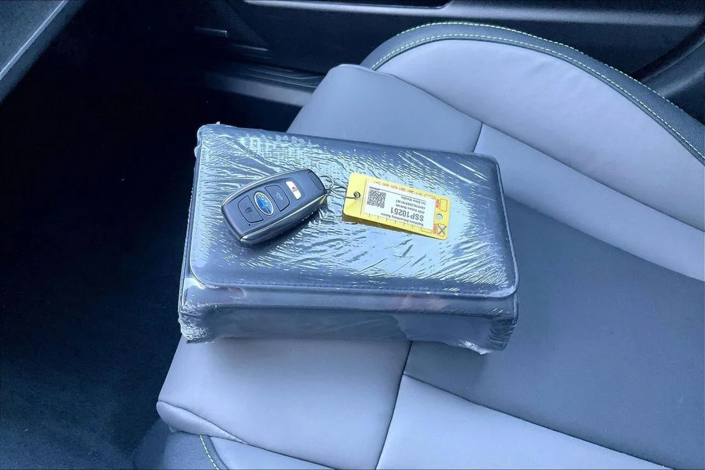 Used 2025 Silver Subaru Onyx Edition image 14