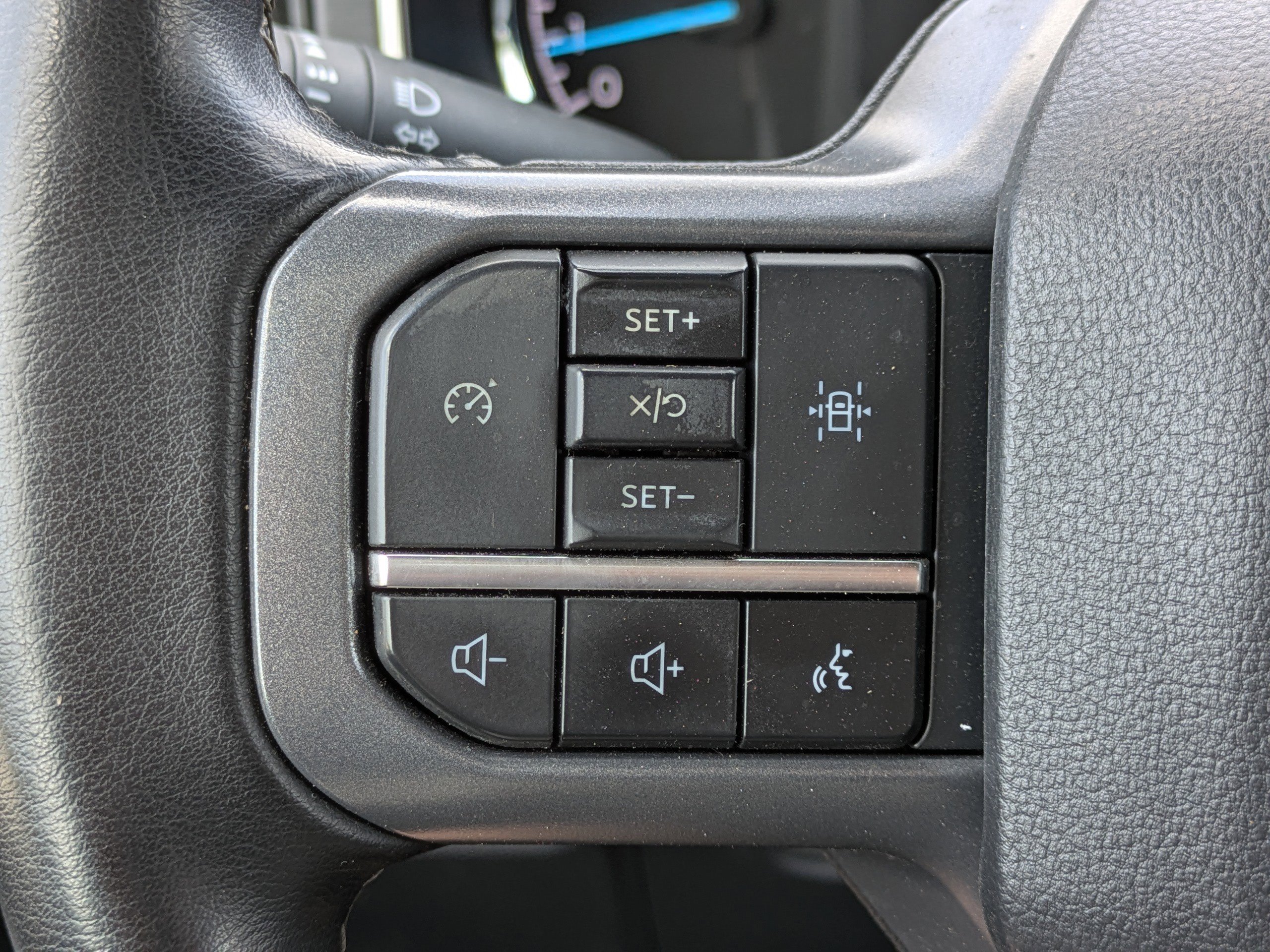 Used 2023  Ford XLT image 20