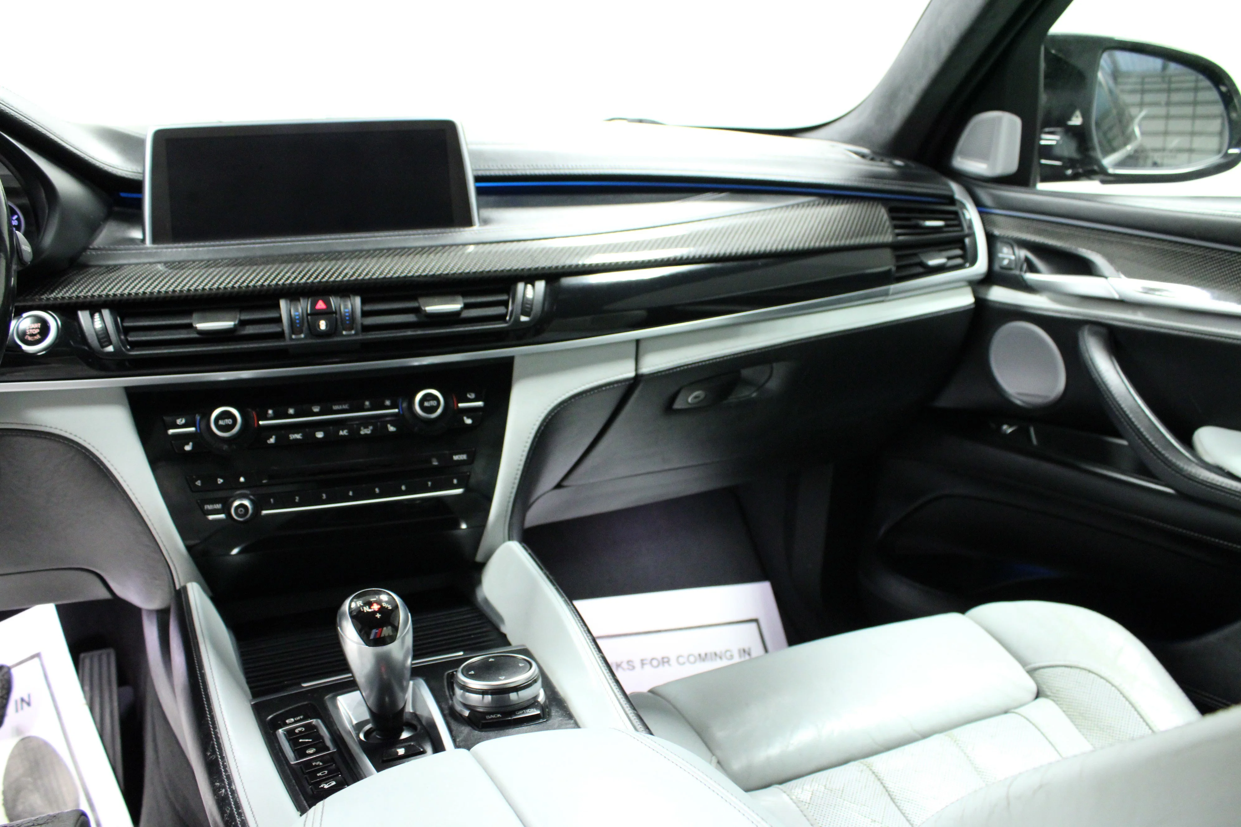 Used 2015 Carbon Black Metallic BMW Base image 18