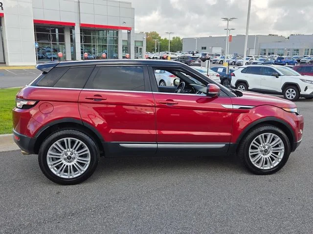 Used 2013 Red Land Rover Prestige image 13
