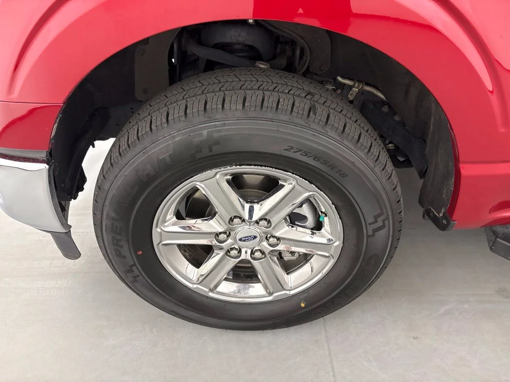 Used 2025 Red Ford XLT image 11