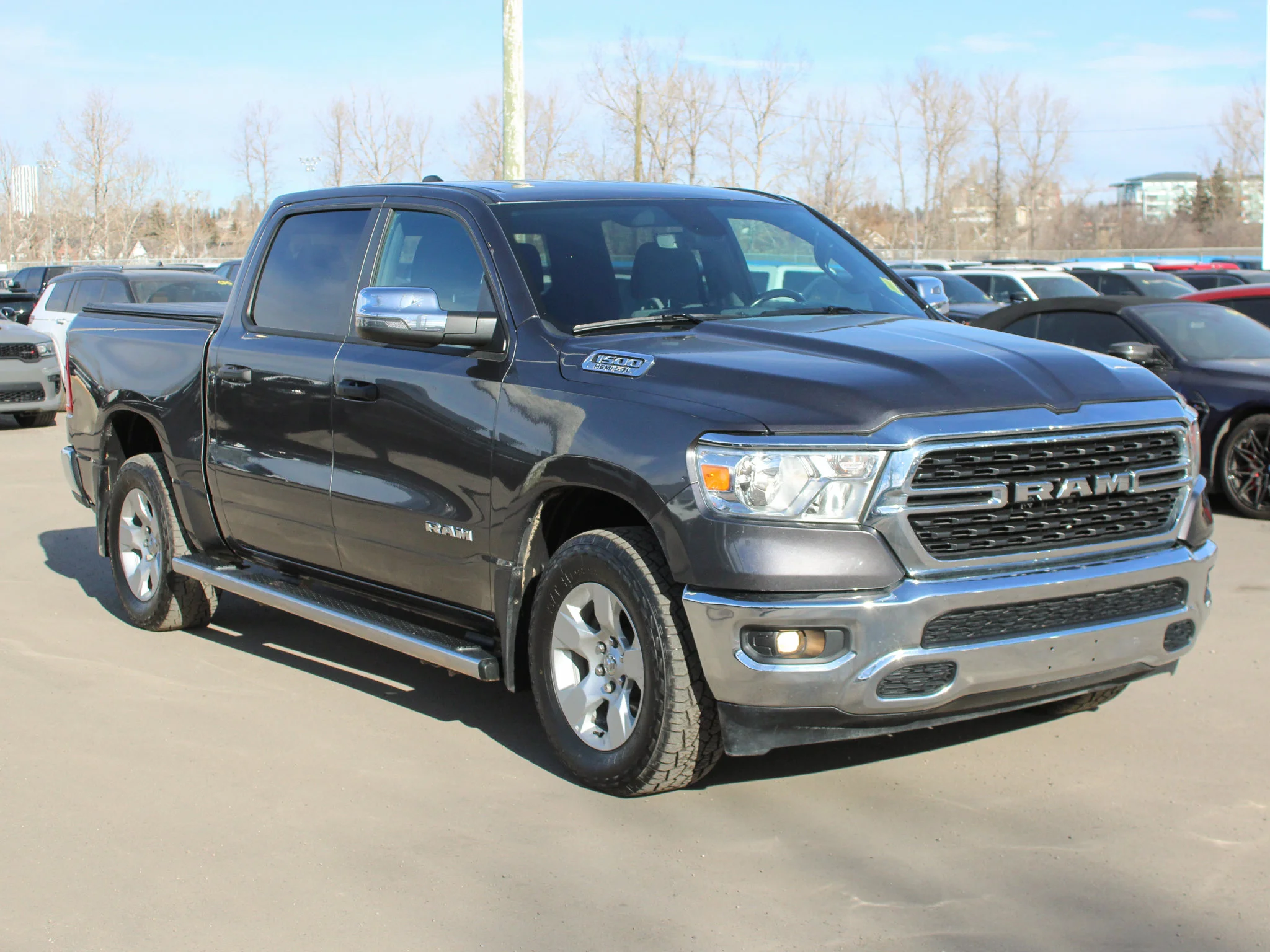 Certified Used 2023 Grey RAM Big Horn * No Accidents | Heated Seats | HEMI V8 | Apple CarPlay | Tonneau Cover image 9