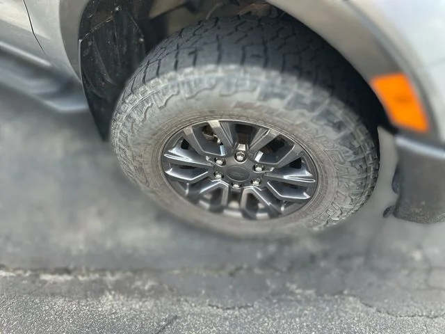 Used 2020 Silver Ford XLT image 12