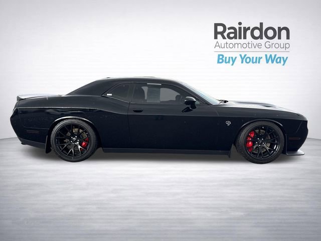Used 2016 Pitch Black Clearcoat Dodge SRT Hellcat image 8