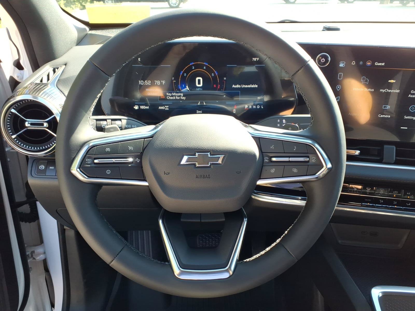 New 2027 Summit White Chevrolet LT image 9