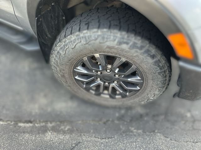 Used 2020 Silver Ford XLT image 12