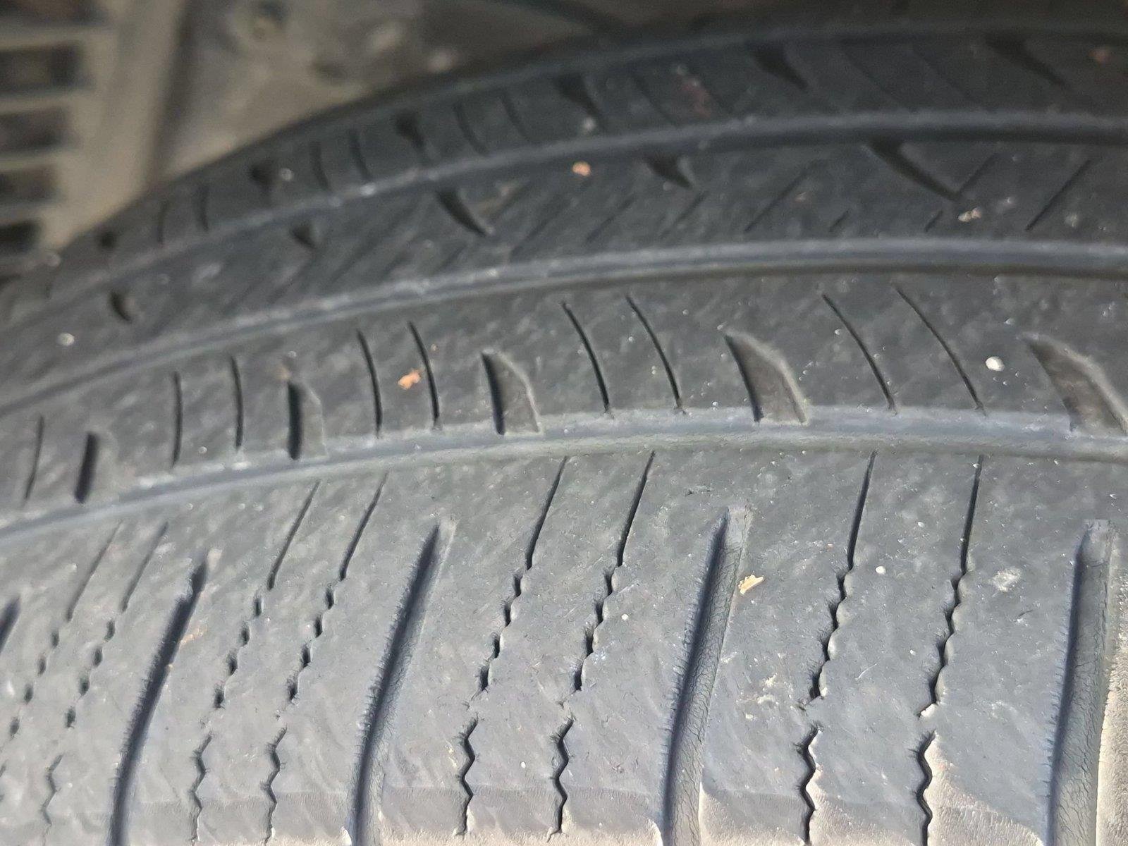 Used 2015 Predawn Gray Mica Toyota Limited image 11
