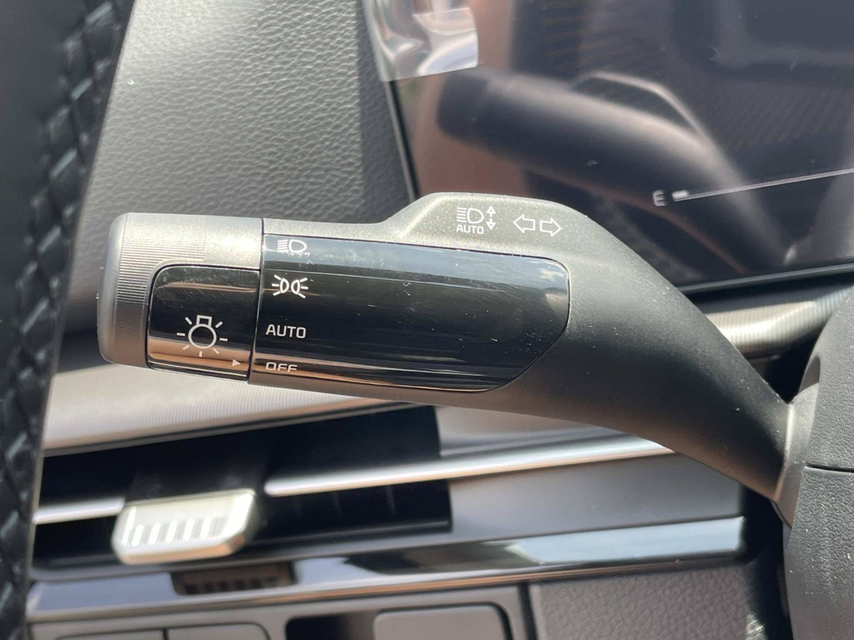 New 2026 Panthera Metal Gray Kia EX image 31