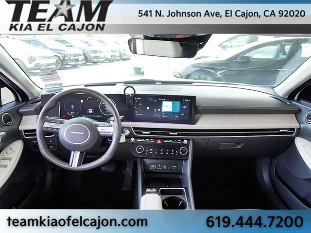 Used 2024 White Hyundai Limited image 19