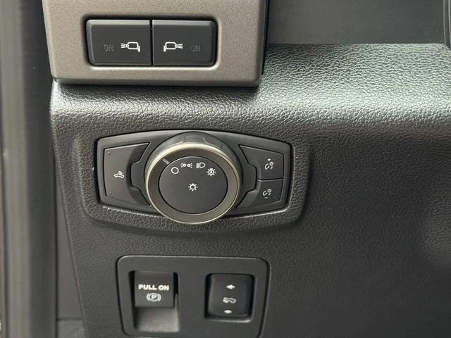 2019 Ford F-150 Raptor - Photo 23