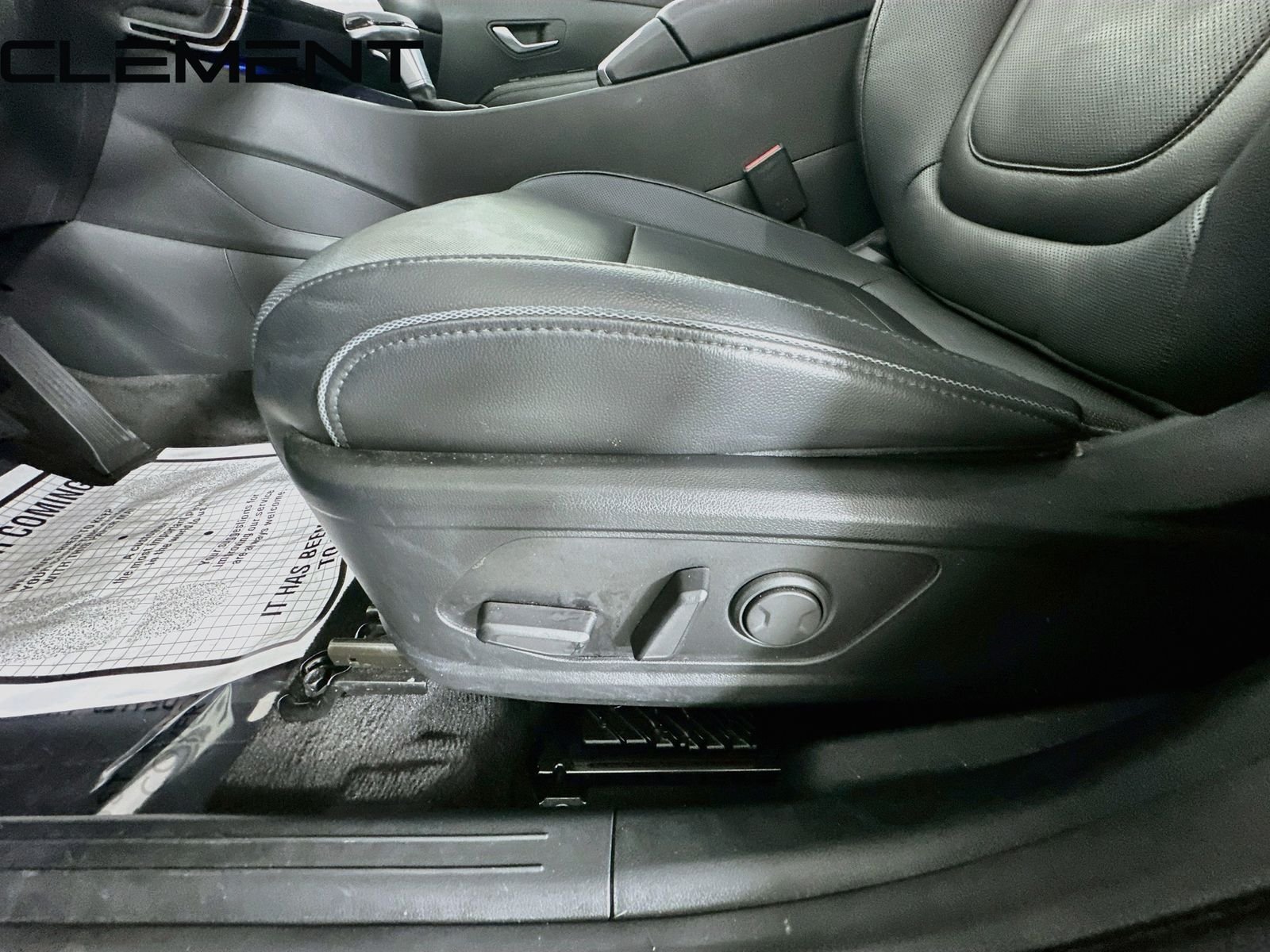 Certified Used 2022 Black Hyundai SEL image 29
