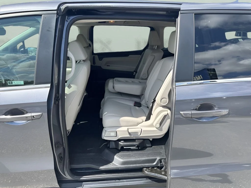 Used 2025 Gray Honda EX-L image 26