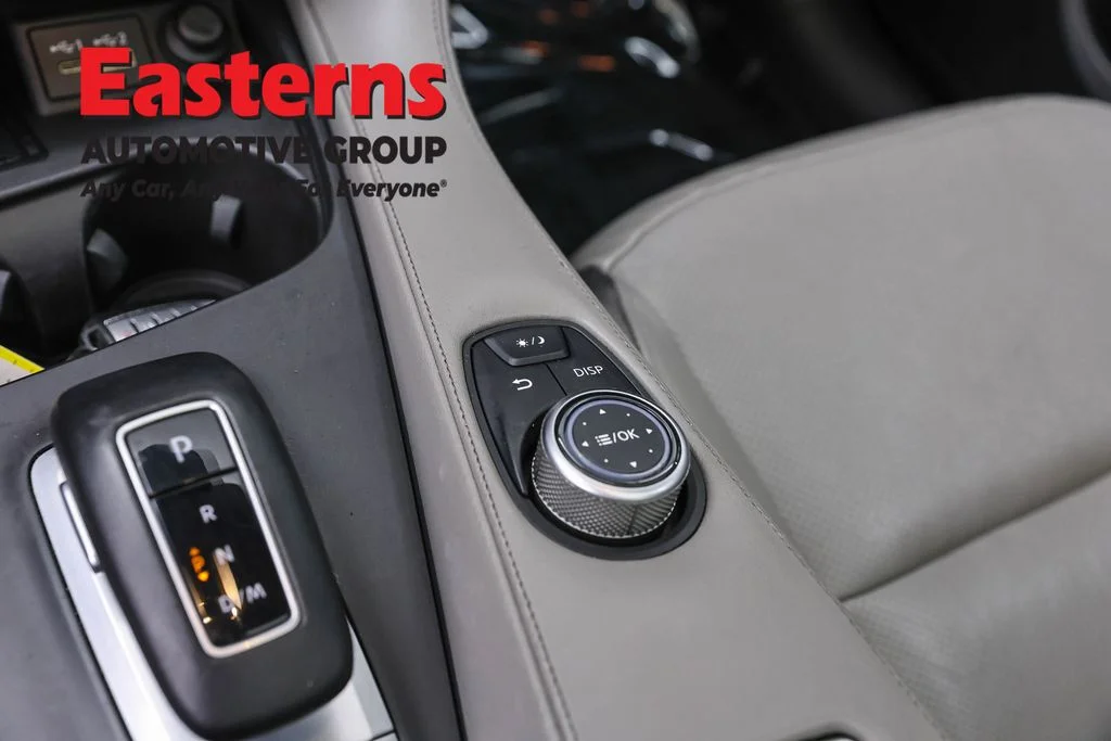 Used 2023 Gray INFINITI LUXE image 21