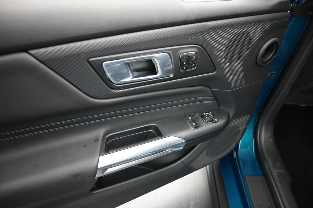 New 2026 Adriatic Blue Metallic Ford GT Premium image 10
