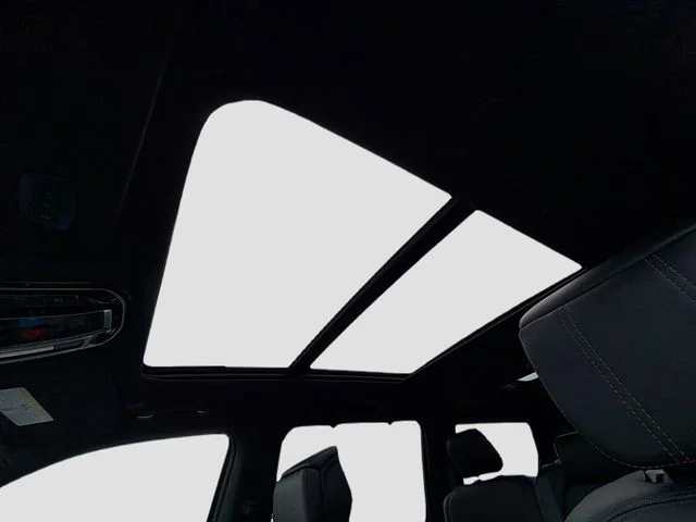 New 2026 High Gloss Black Exterior Paint Jeep Summit Obsidian image 35
