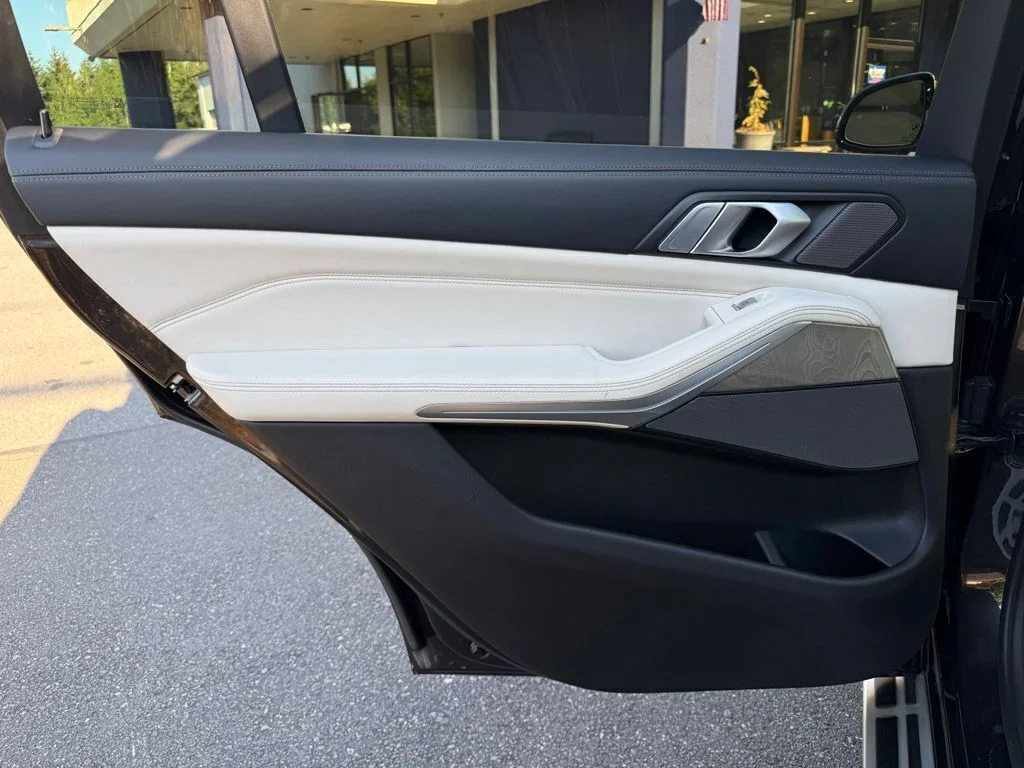 2020 BMW X7 40i - Photo 25