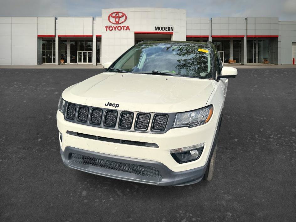 Used 2020 White Clearcoat Jeep Altitude image 3